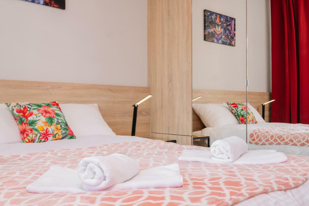 Stare Bielany 2-Bedroom Apartment Varsó Kültér fotó